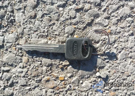 2002 Ford F-250 Lariat/Xl/Xlt z USA, uszkodzony, nr VIN 1FTNW21F52EB86384